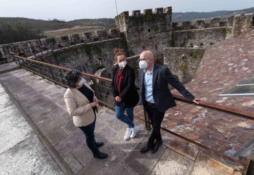 A Deputación da Coruña compromete 50.000€ para renovar os contidos expositivos do castelo de Moeche